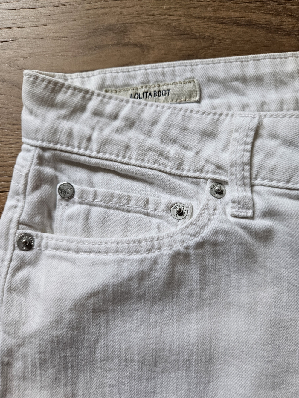 Lucky Brand Vintage White Lolita Relaxed Lightweight Bootcut Jeans - 2/26 - Picture 4 of 7
